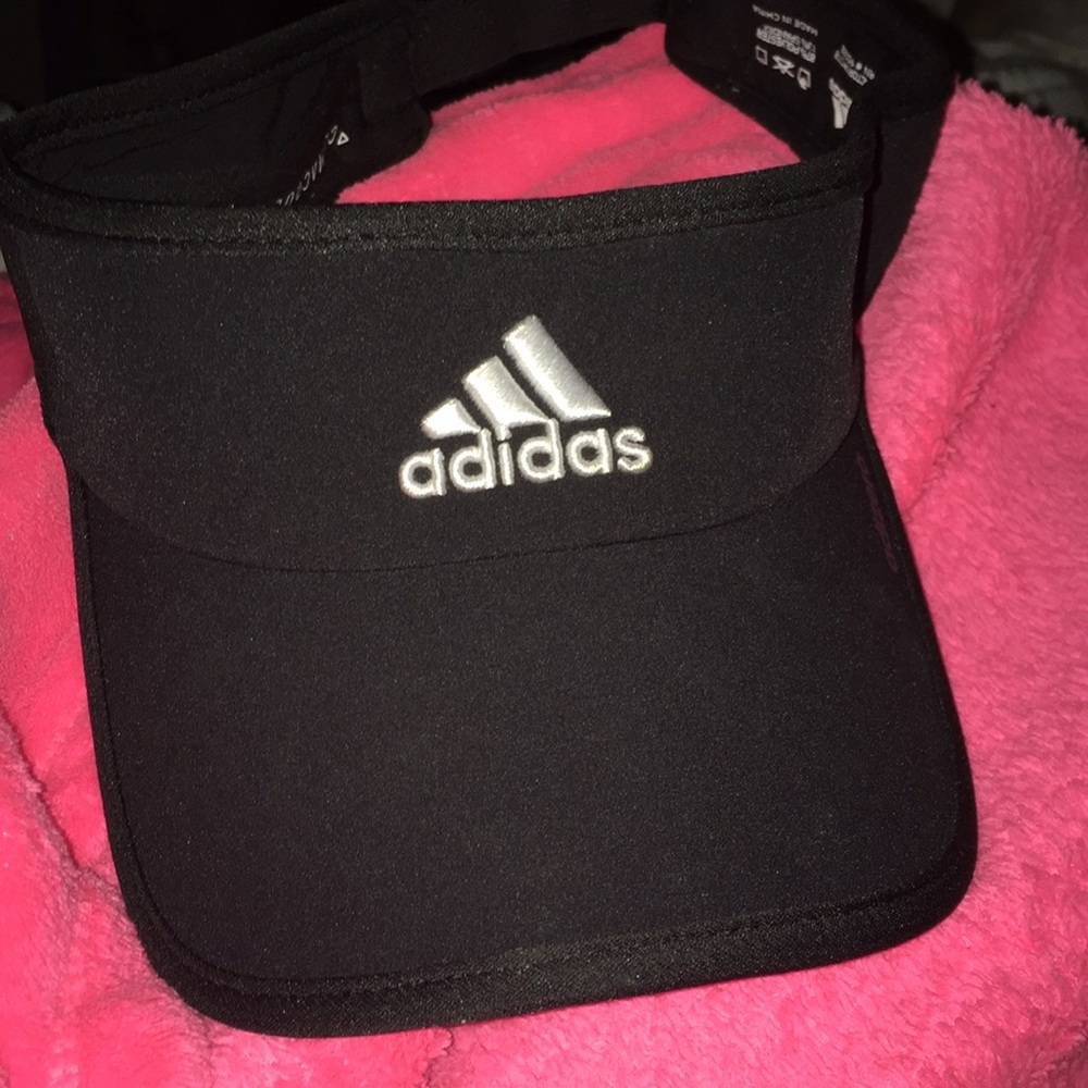 Adidas visor
